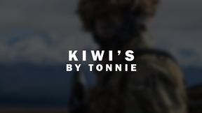 Kiwis by Tonnie
